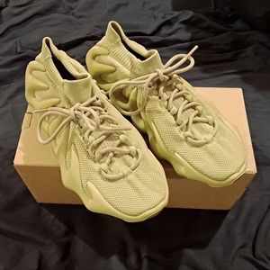 Yeezy 450 Resin